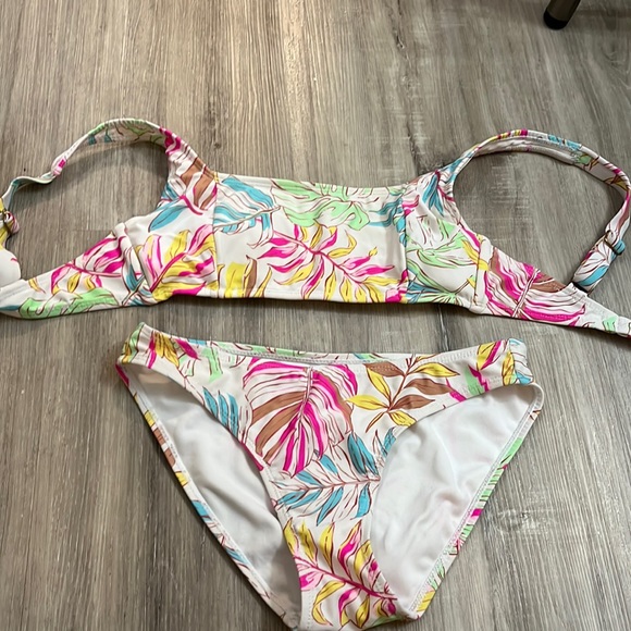 No Boundaries Other - Flower printed swimsuit
